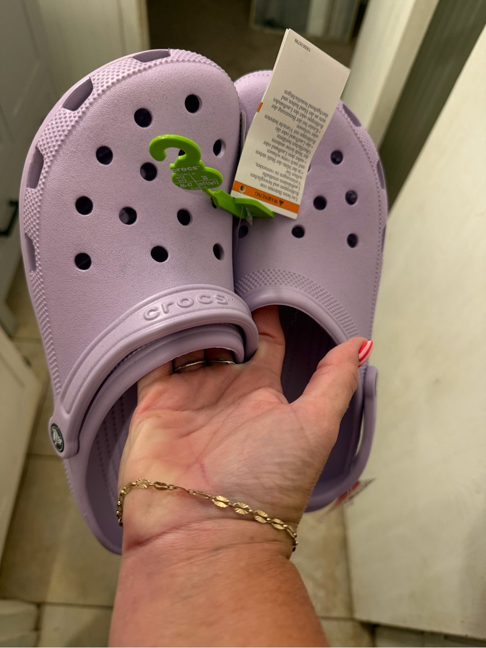 CROCS Classic Clog in Lavender